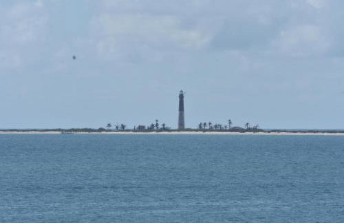 Pelican's Roost, Waterfront comfort at Venture Out - Foto 67