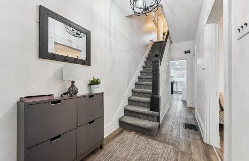 Modern Family Friendly Home 3 Bedroom Great Location - Foto 7