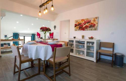 Two Bedroom Apartment with Terrace - Foto 7