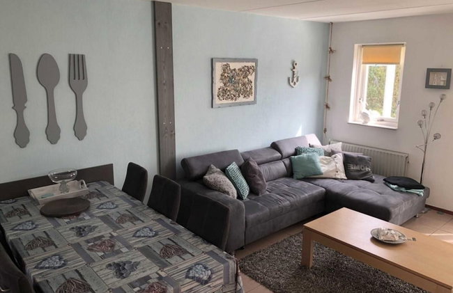 Bungalow in Breskens Near the Beach - Photo 16