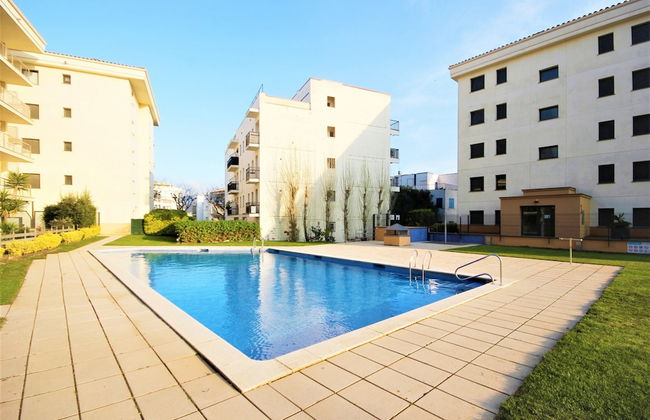 Apartment in Roses Near Sandy Beach - Photo 22