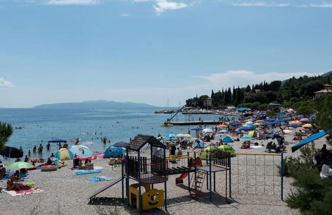 Green Garden Oasis - Photo 21