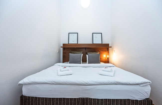 Charles Apartments in Old Town Prague - Photo 14