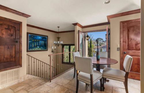 Grand Retreat Rooftop Bliss and Ocean Views - Foto 17