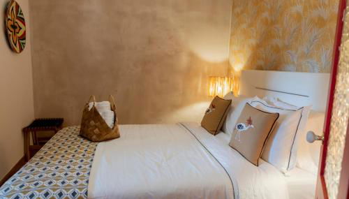 Portas da Cidade Home - Photo 5, towels