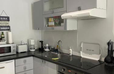 EXCEPTIONNEL Très beau T2 sur le Port de ST Goustan- Vue sur le Port! - Foto 29