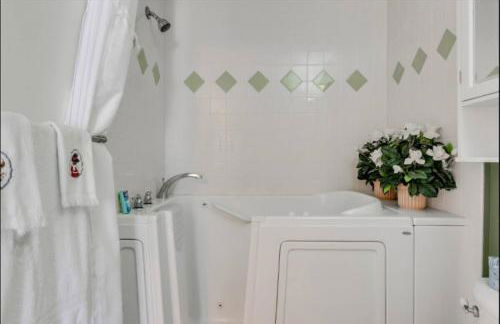 2Bed 2Bath Pondview Haven - BC138 - Foto 11