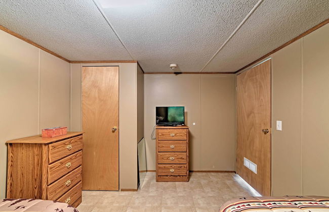 Waterloo Home with Fire Pit - half Mi to Boat Ramp! - Foto 21