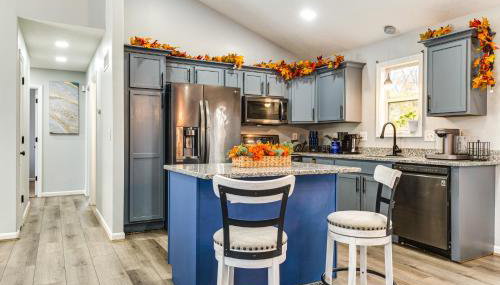 Cozy Ohio Home - Deck, Arcade Games and Near Golfing - Foto 2