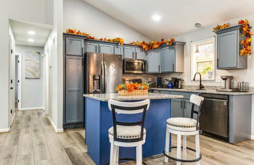 Cozy Ohio Home - Deck, Arcade Games and Near Golfing - Foto 2