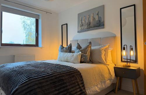 2 Bedroom Flat Free Parking Close to Gatwick - Foto 18