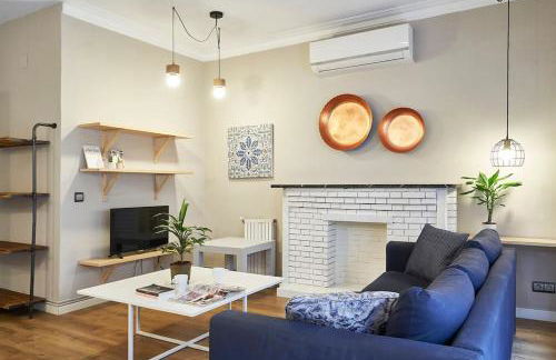 Spacious 3BRapartment in PobleSec with balcony - Foto 1