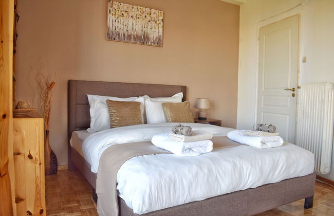 4-bedroom Athens Smart Stay - Base Rate - Extra Customisable - Foto 1
