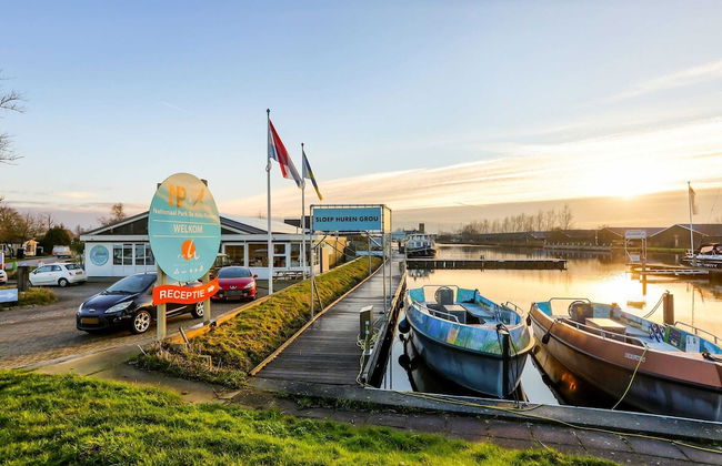 Family House in Grou Near Water Sports - Foto 33