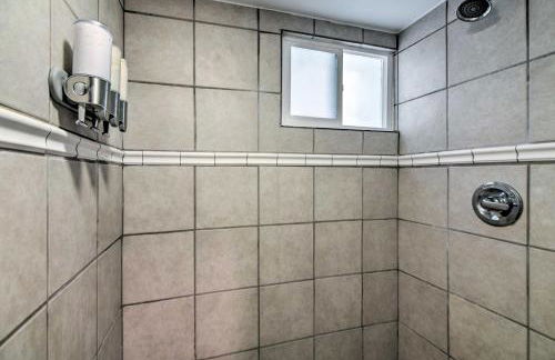 Fresh Downtown Longmont Apartment - Walk to Main! - Foto 19