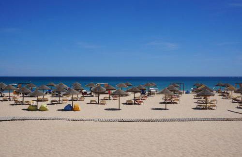 Monte Gordo Beach Flat with Balcony - Foto 18