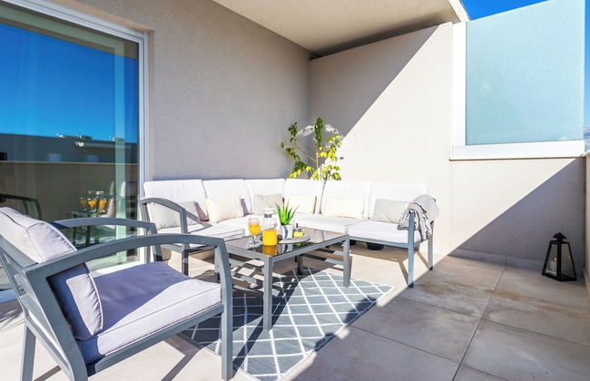 Luxury Modern Penthouse w Jacuzzi & Huge Terrace - Foto 39