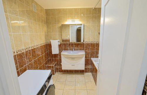 Très belle Apparemment 80 m2 Double Séjour à Strasbourg proche Zénith Gare Centrale Centre Ville CHU Hôpital - Foto 22