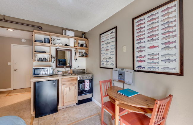 37SLL - Economical - Convenient - Kitchenette - Sleeps 2 - Foto 19