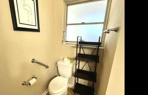 Central Private King Suit Washer Dryer 2 Miles to Hospital - Foto 10