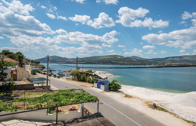 Modern Apartment in Arbanija with Hot Tub - Foto 36