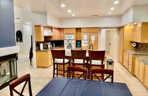 Peacock Suite Hot Tub Sleeps up to 4 Bbq - Foto 4