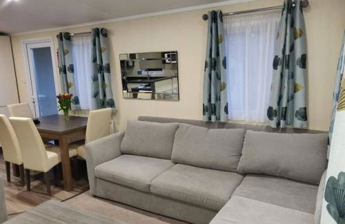 Calm & Cosy (sleeps up to 6) - Oakdene Forest Park - Foto 11