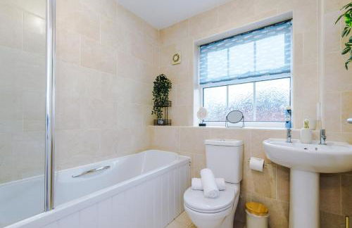 NEW! Incredible Home In Northwich By 53 Degrees Property, Perfect For Groups, FREE Parking! - Photo 38