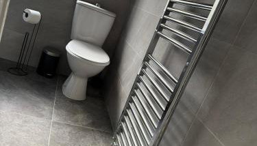 2 Bed house - Brighouse close to McDonalds and B&M - Foto 5