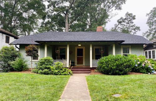 Bohemian Family Friendly 2BR Home-Near Biltmore - Foto 1