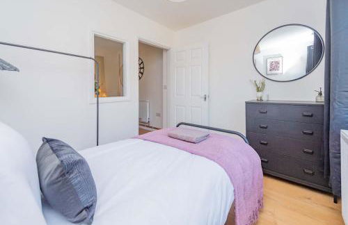 Newport - Sleeps 8 - Private Parking - Foto 22