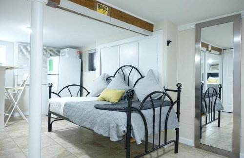 Best EWR Airport Studio-Hot Tub-Free Parking - Foto 40