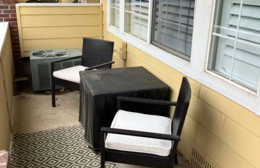 Unwind in Style in this stunning townhome retreat - Foto 34