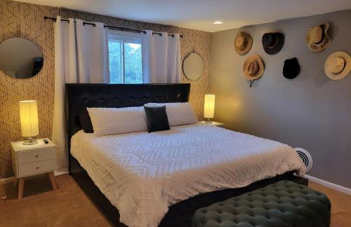 160inch Home Movie Theater- Great for movie night! - Foto 2