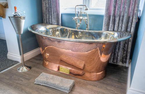 The Rockpool - private hot tub and sea views - Photo 5