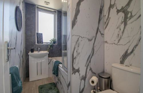 Highfield Apartment- 2 Bed in Motherwell close to centre - Foto 9