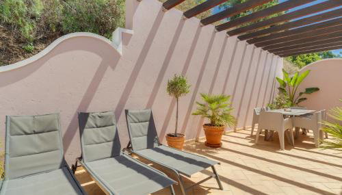 Villa Eve Palheiro Village by Holiday Rental Madeira - Foto 5, sunbed, Garden view