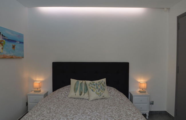 Modern Holiday Home With Private Pool and Garden - Foto 8