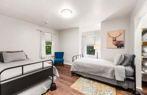 Scandia - Hot Tub, Arcade, Dog-Friendly, and Walk to Marina! - Foto 21