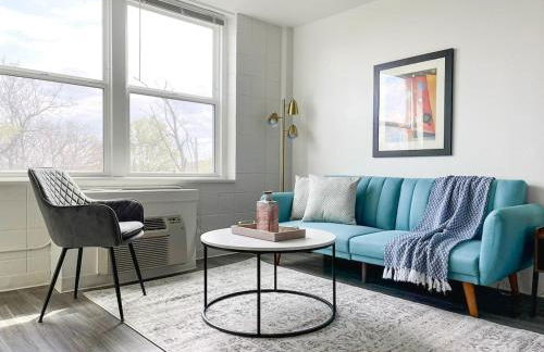 Sleepover Downtown Cincinnati 1BD 1BA Apartments - Photo 49