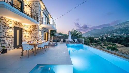 Luxury Stone Villa Aris, ideally located just a 5-minute walk from restaurants and shops - Foto 2