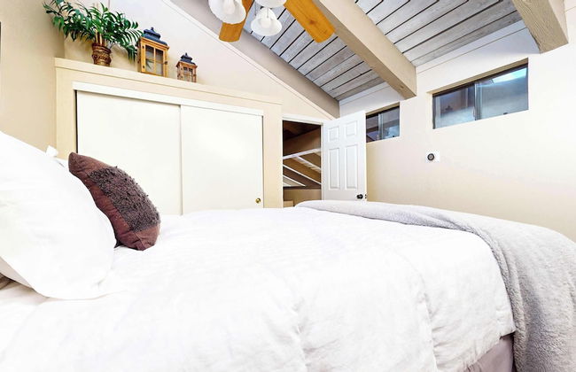 Modern Cabin for 6, Near Slopes + Canyon Lodge! - Foto 10