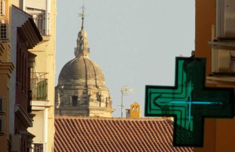 La Farola Centro de Málaga con Parking 445 Max - Photo 27