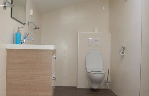 Modern Holiday Home With Terrace, Near the Sea - Foto 26