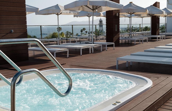 Plus Fariones Apartamentos - Photo 60