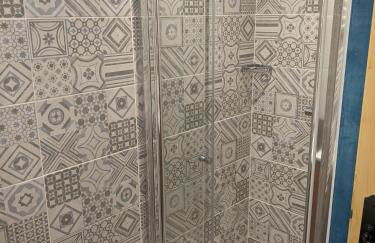 SOLEIL DES ECRINS Puy Saint Vincent 1800 appart 4 pers refait neuf - Foto 11