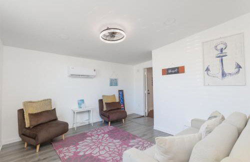 Beachside Bliss - Breakfast, Walk to Schooners, Sleeps 15, Fenced Privacy - Foto 13