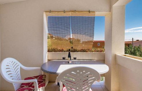 1 Bedroom Nice Apartment In Dinjiska - Foto 8