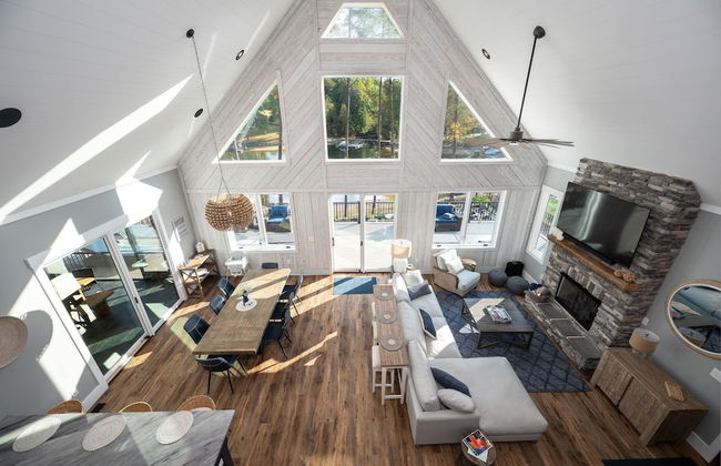 Blue Heron by Avantstay Lakefront Dock Pool Theater Sleeps 22 - Foto 2