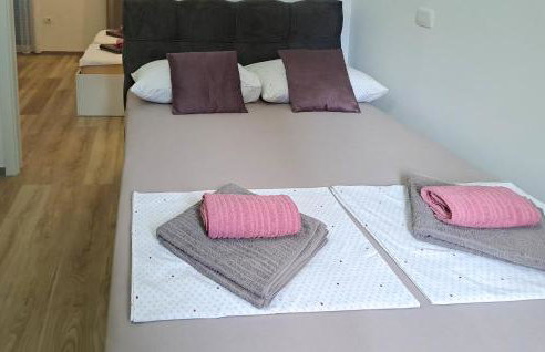 3 Bedroom Amazing Home In Plomin - Foto 18